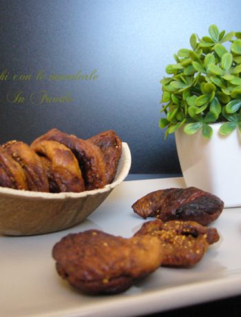 Fichi secchi con le mandorle