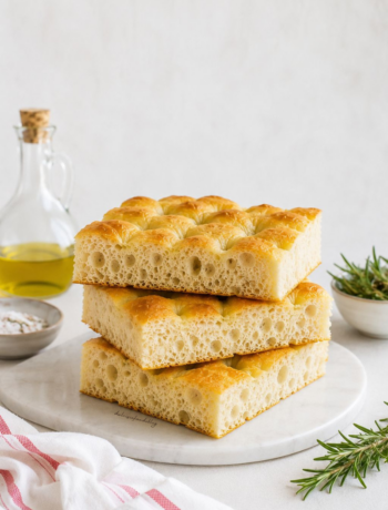 Focaccia in teglia fatta in casa