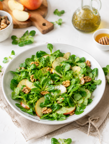 Insalata valeriana e mele