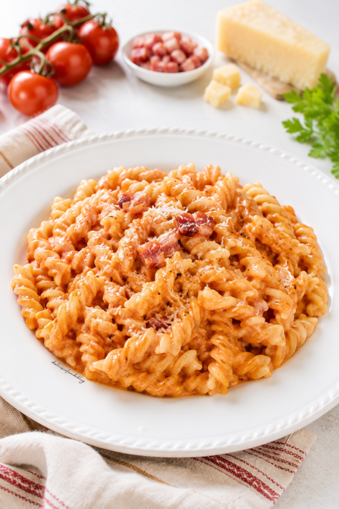 Fusilli panna e pancetta