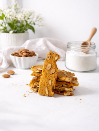 Sfogliette di albumi e mandorle