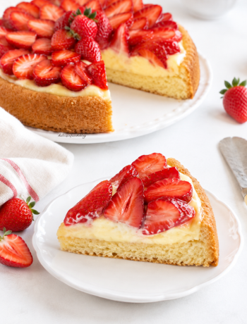 Crostata morbida alle fragole e crema pasticcera