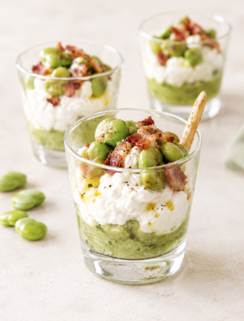 Finger food con fave e stracciatella