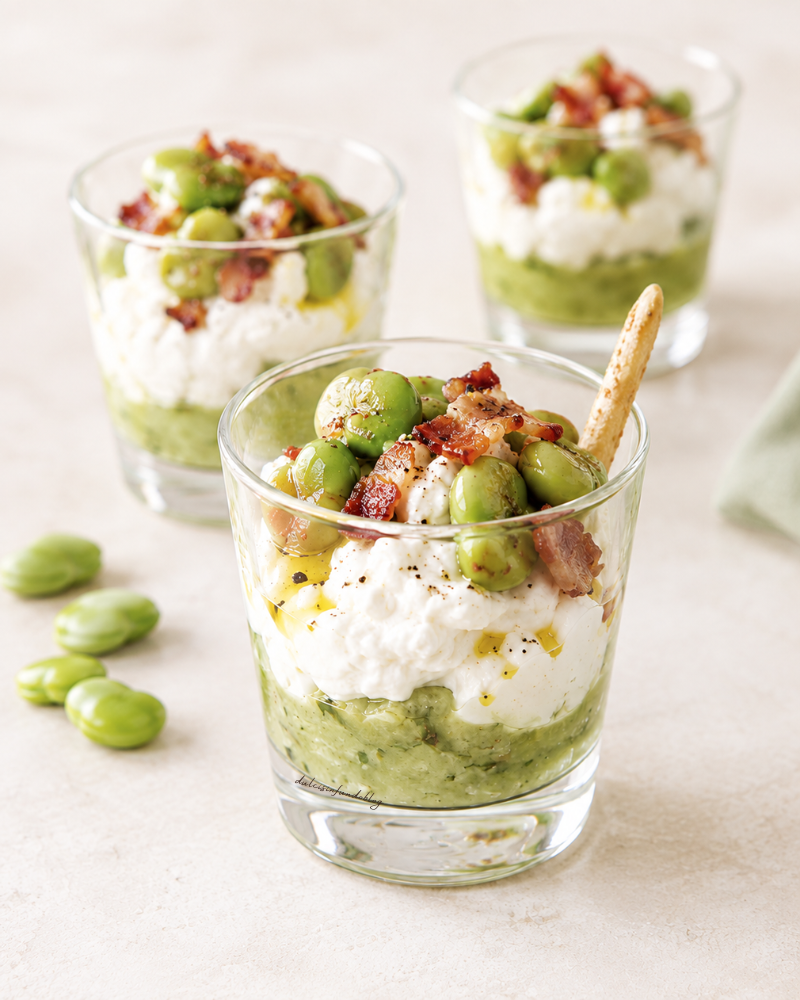 Finger food con fave e stracciatella