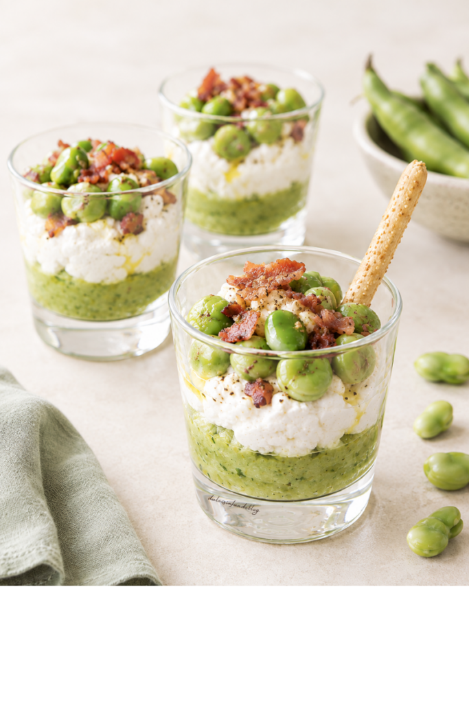 Finger food con fave e stracciatella
