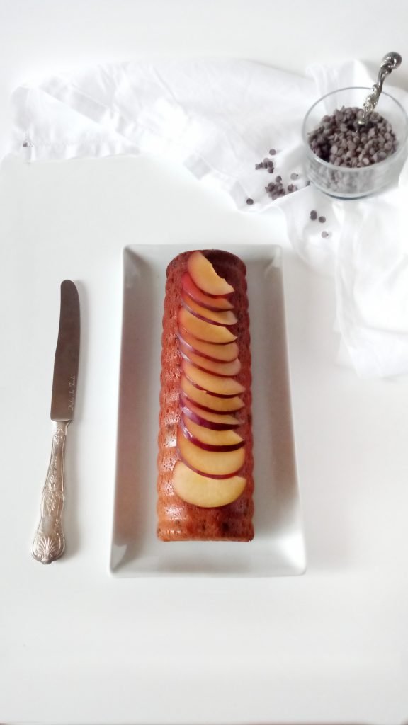 Plumcake con farina integrale e gocce di cioccolato