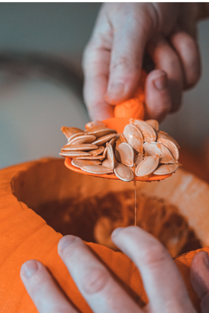 Come intagliare una zucca: idee creative e semplici per Halloween