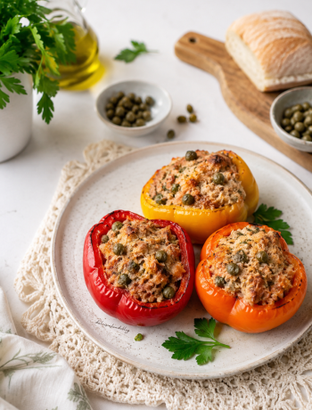 Peperoni ripieni freddi al tonno e capperi
