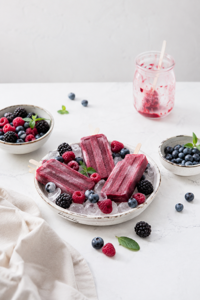 Ghiaccioli ai frutti di bosco