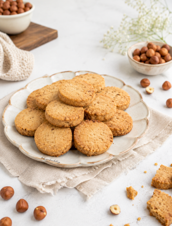 Biscotti integrali alle nocciole