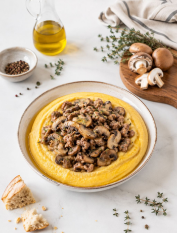 Polenta con funghi e salsiccia